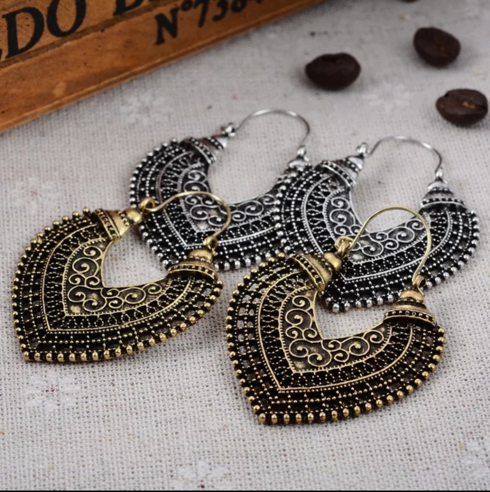 *Prescilla* Ornate Engraved Earrings - Picture 3 of 3
